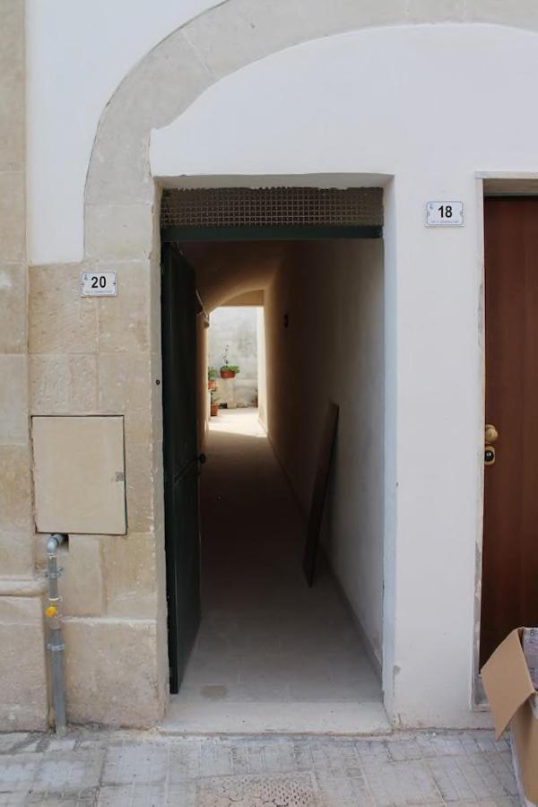 La Torre Antica Dimora Apartment Giuggianello Екстериор снимка
